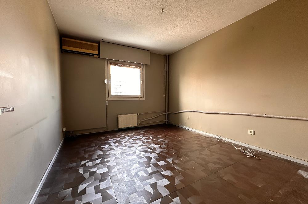 Ataşehir Gardenya Plaza da Bakımlı 5 Bölüm Ofis KAÇIRMAYIN