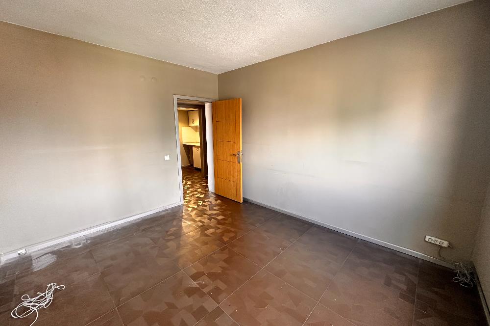 Ataşehir Gardenya Plaza da Bakımlı 5 Bölüm Ofis KAÇIRMAYIN