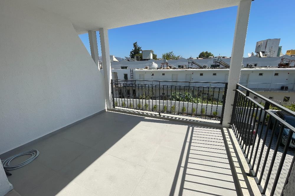 Yahşi'de Denize 50mt Mesafede Kiralık Eşyalı 3+1 Daire