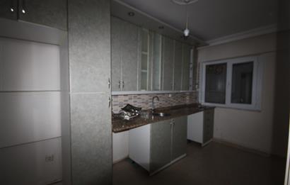 KOŞUYOLU MURAT SİTESİNDE KONUMU BAKIMINDAN MÜKEMMEL ,KÖŞE DAİRE