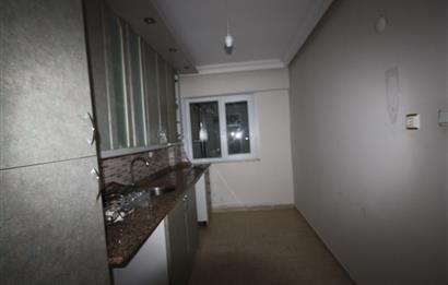 KOŞUYOLU MURAT SİTESİNDE KONUMU BAKIMINDAN MÜKEMMEL ,KÖŞE DAİRE