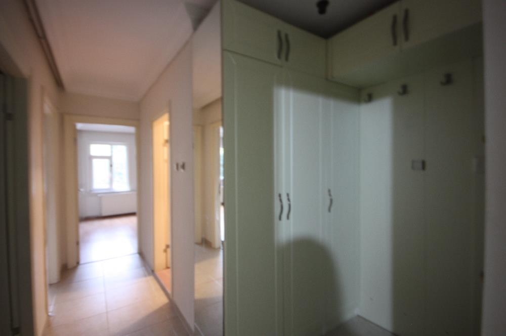 KOŞUYOLU MURAT SİTESİNDE KONUMU BAKIMINDAN MÜKEMMEL ,KÖŞE DAİRE