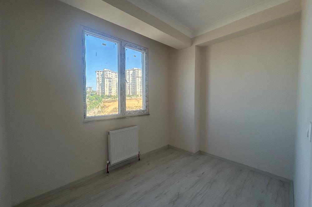 AHMET YESEVİ CADDE ÜZERİ HARİKA LOKASYONDA SIFIR 3+2 DUBLEKS