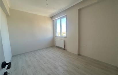 AHMET YESEVİ CADDE ÜZERİ HARİKA LOKASYONDA SIFIR 3+2 DUBLEKS