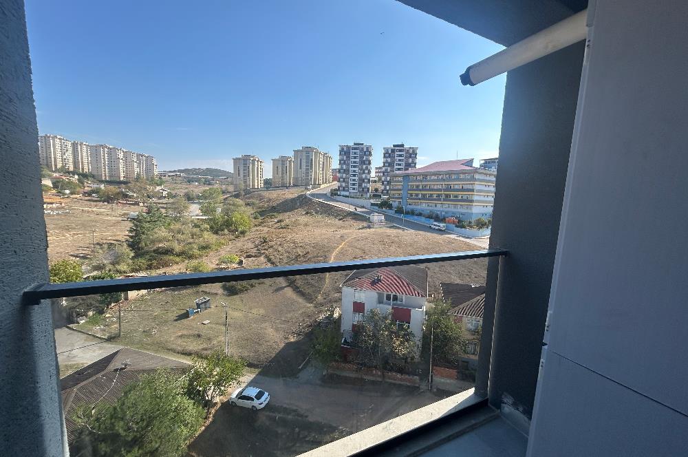 AHMET YESEVİ CADDE ÜZERİ HARİKA LOKASYONDA SIFIR 3+2 DUBLEKS