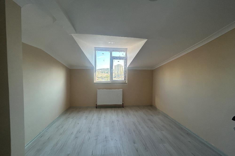 AHMET YESEVİ CADDE ÜZERİ HARİKA LOKASYONDA SIFIR 3+2 DUBLEKS