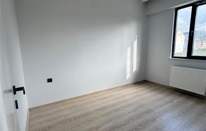 CENTURY 21'DEN ÜNİVERSİTEYE YAKIN 1+1 KİRALIK DAİRE!!!