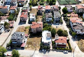 Merkezefendi Mahallesi'nde Satılık Geniş Bahçeli Müstakil Ev 