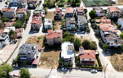 Merkezefendi Mahallesi'nde Satılık Geniş Bahçeli Müstakil Ev 