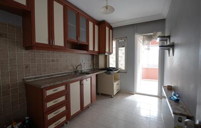 C21 Cius; Kökçam Sitesi'nde Deniz Manzaralı Ara Kat 3+1 Kiralık