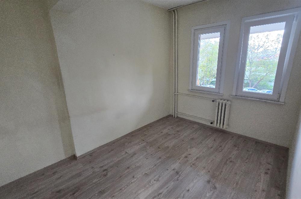KARTAL YAKACIK YAKAKENT SİTESİNDE 3+1 KİRALIK DAİRE