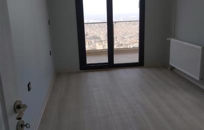 Balçova Çetin Emeç ‘te Körfez ve Dağ Manzaralı Lüks Triplex Villa