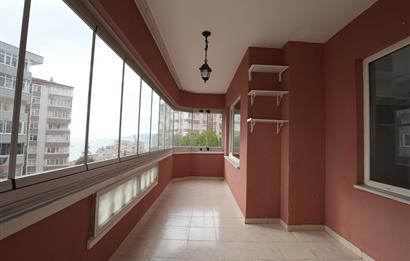 C21 Cius; Kökçam Sitesi'nde Deniz Manzaralı Ara Kat 3+1 Kiralık