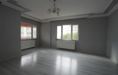 C21 Cius; Kökçam Sitesi'nde Deniz Manzaralı Ara Kat 3+1 Kiralık