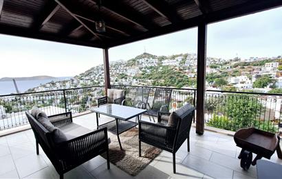 BODRUM GÜMÜŞLÜK GÜMSAN 1 SİTESİNDE YATIRIMLIK ÖZEL PLAJLI SU ARITMALI YAZLIK KIŞLIK  