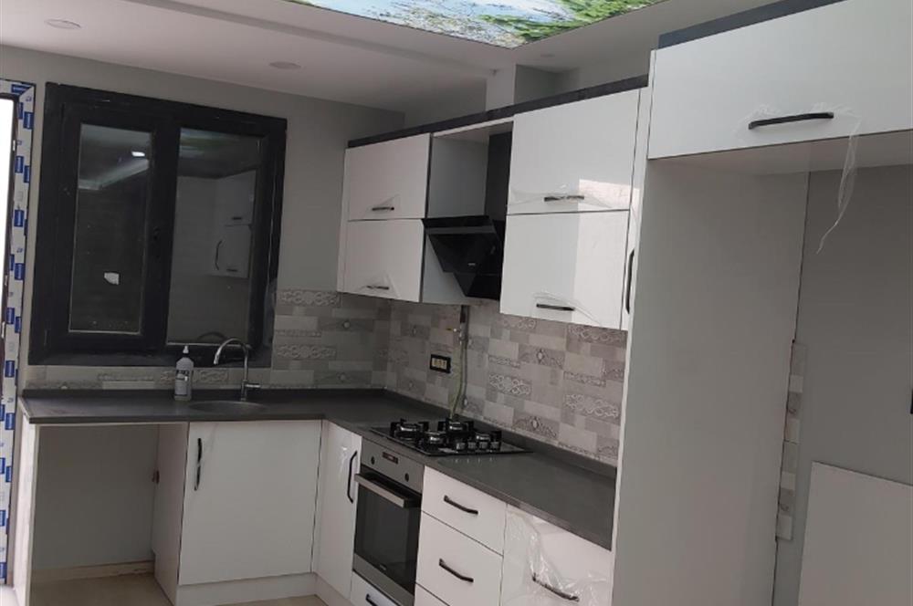 Balçova Çetin Emeç ‘te Körfez ve Dağ Manzaralı Lüks Triplex Villa