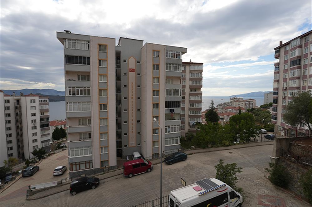 C21 Cius; Kökçam Sitesi'nde Deniz Manzaralı Ara Kat 3+1 Kiralık