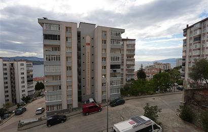 C21 Cius; Kökçam Sitesi'nde Deniz Manzaralı Ara Kat 3+1 Kiralık