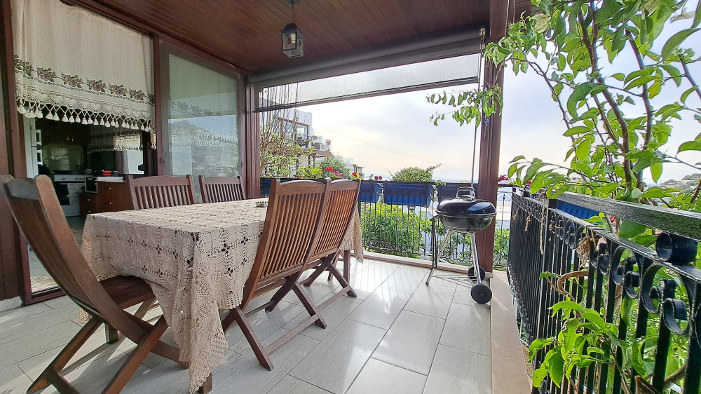 BODRUM GÜMÜŞLÜK GÜMSAN 1 SİTESİNDE YATIRIMLIK ÖZEL PLAJLI SU ARITMALI YAZLIK KIŞLIK  