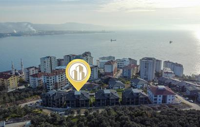 C21 Cius; Havuz ve Bahçeli Site İçerisinde Deniz Manzaralı Daire
