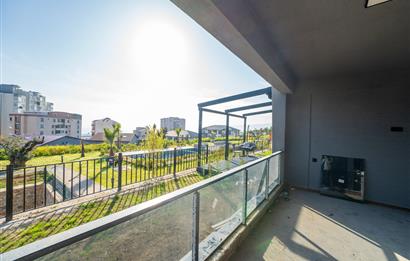 C21 Cius; Havuz ve Bahçeli Site İçerisinde Deniz Manzaralı Daire