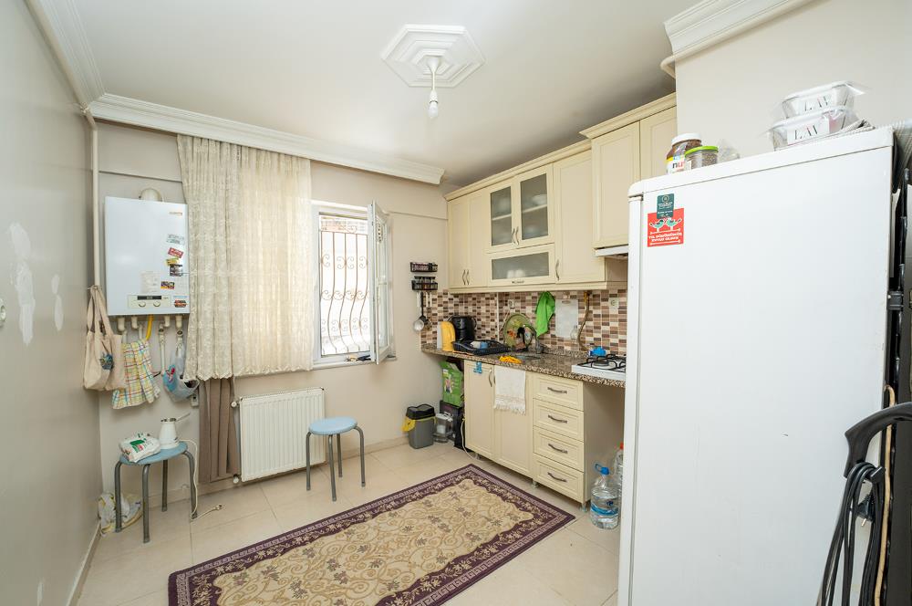C21 Cius; Kapalı Pazar Civarı 2+1 Satılık Köşe Daire
