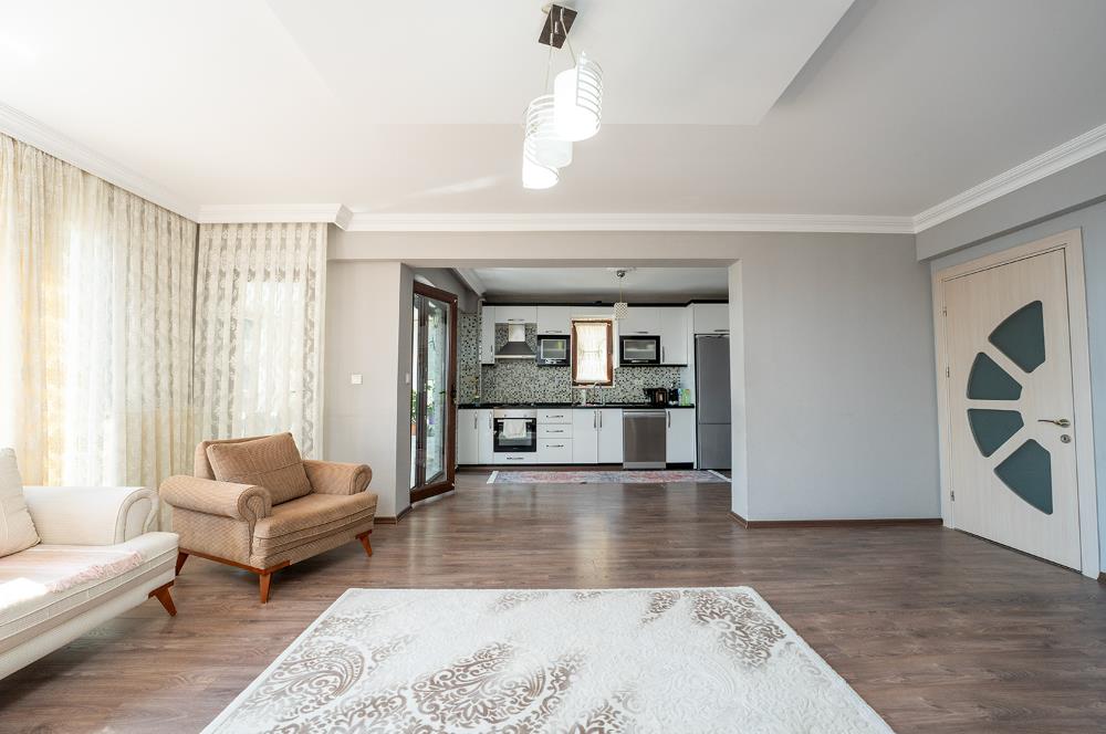 C21 Cius; Çukur Bahçe'de 3+1 Deniz Manzaralı Daire