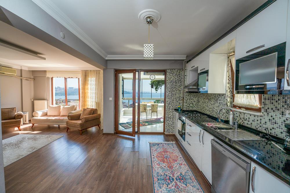 C21 Cius; Çukur Bahçe'de 3+1 Deniz Manzaralı Daire