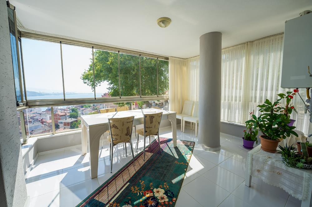 C21 Cius; Çukur Bahçe'de 3+1 Deniz Manzaralı Daire