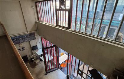 Ortaköy Merkez 160 m2 Depolu 2,5 katlı Kiralık Dükkan