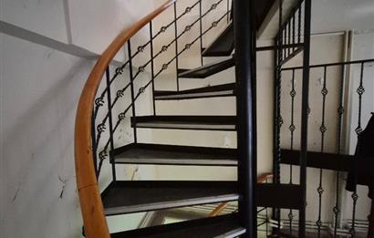 Ortaköy Merkez 160 m2 Depolu 2,5 katlı Kiralık Dükkan