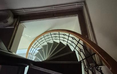 Ortaköy Merkez 160 m2 Depolu 2,5 katlı Kiralık Dükkan