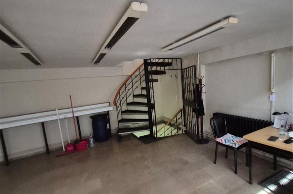 Ortaköy Merkez 160 m2 Depolu 2,5 katlı Kiralık Dükkan