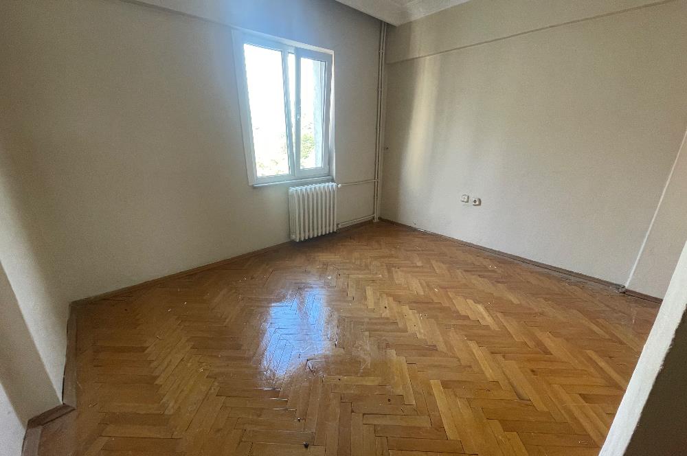 UĞURMUMCU’DA SİTE İÇERİSİNDE 2+1 7.KAT ORMAN MANZARALI DAİRE
