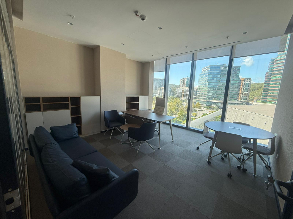 Vadistanbul Kiralık Ofis 991m2+100m2 Teraslı Eşyalı Ofis Skyland