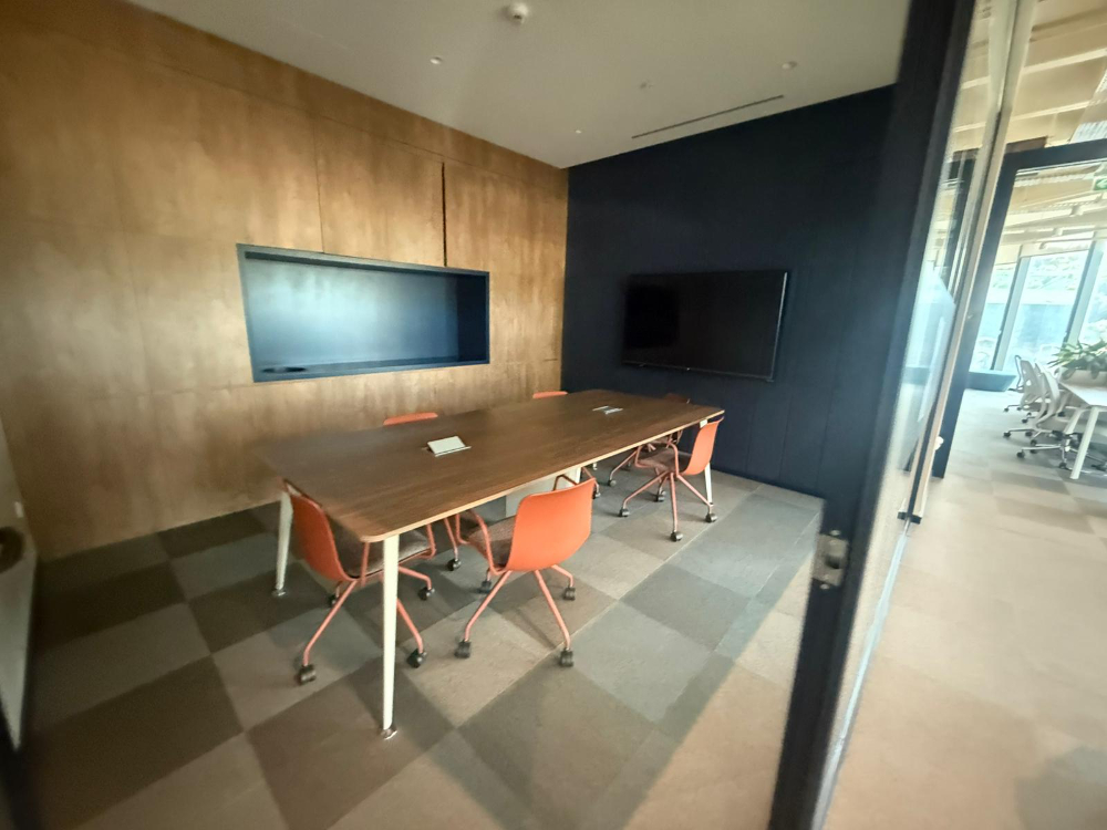 Vadistanbul Kiralık Ofis 991m2+100m2 Teraslı Eşyalı Ofis Skyland