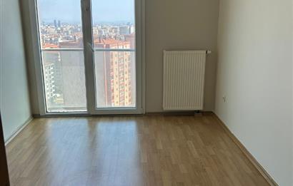 KRİSTALŞEHİR METROBÜSE KOMŞU 3+1 GENİŞ SATILIK DAİRE
