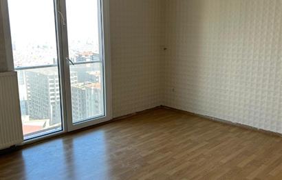 KRİSTALŞEHİR METROBÜSE KOMŞU 3+1 GENİŞ SATILIK DAİRE