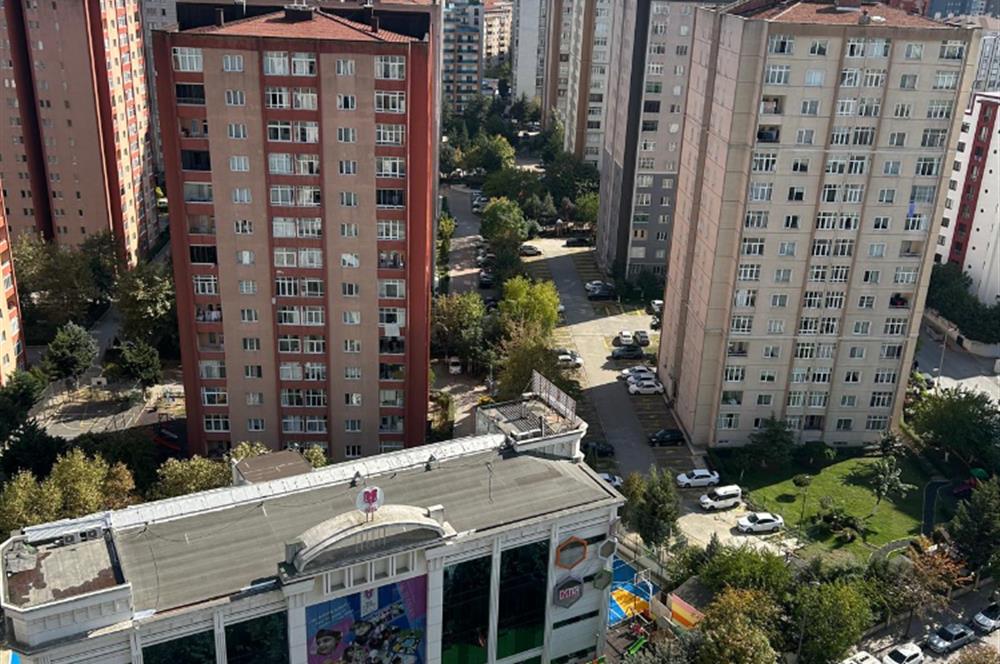 KRİSTALŞEHİR METROBÜSE KOMŞU 3+1 GENİŞ SATILIK DAİRE