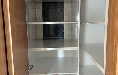 KRİSTALŞEHİR METROBÜSE KOMŞU 3+1 GENİŞ SATILIK DAİRE