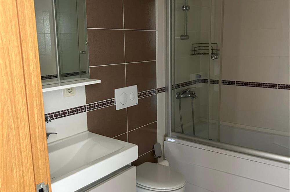 KRİSTALŞEHİR METROBÜSE KOMŞU 3+1 GENİŞ SATILIK DAİRE