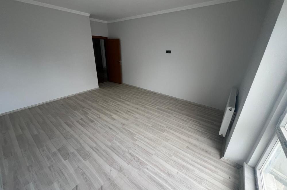 ŞEHRİNAZ KONUTLARIN DA KİRALIK OFİS