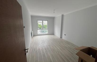 ŞEHRİNAZ KONUTLARIN DA KİRALIK OFİS