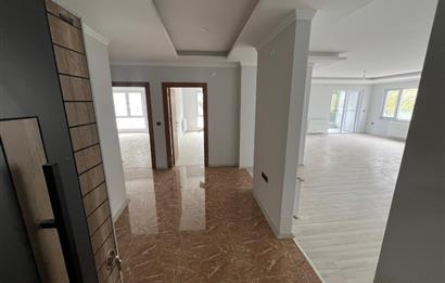ŞEHRİNAZ KONUTLARIN DA KİRALIK OFİS