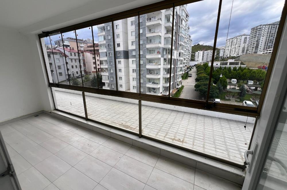 ŞEHRİNAZ KONUTLARIN DA KİRALIK OFİS