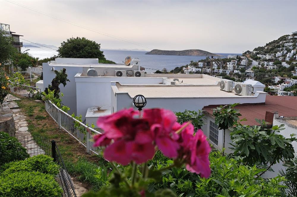 BODRUM GÜMÜŞLÜK GÜMSAN 1 SİTESİNDE YATIRIMLIK ÖZEL PLAJLI SU ARITMALI YAZLIK KIŞLIK  