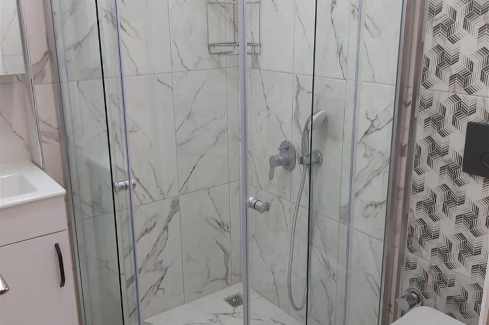 Balçova Çetin Emeç ‘te Körfez ve Dağ Manzaralı Lüks Triplex Villa