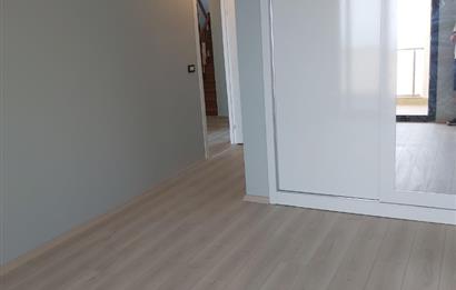 Balçova Çetin Emeç ‘te Körfez ve Dağ Manzaralı Lüks Triplex Villa