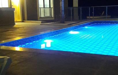 Balçova Çetin Emeç ‘te Körfez ve Dağ Manzaralı Lüks Triplex Villa