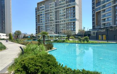 BAHÇEŞEHİR GÖL PANORAMADA MÜKEMMEL HAVUZ CEPHE EŞYALI BOŞ 2+1